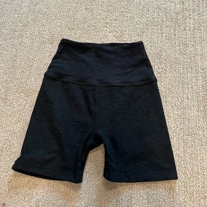 Beyond yoga biker shorts never worn